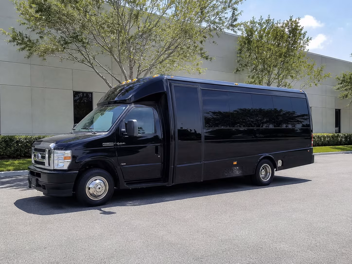 Spring Wedding Transportation & Shuttle Service