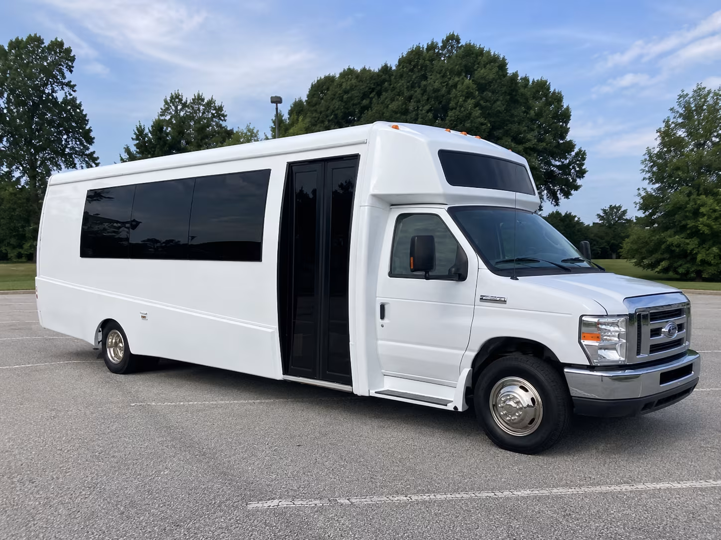 The Woodlands Winery Tour & Pub Crawl Transportation